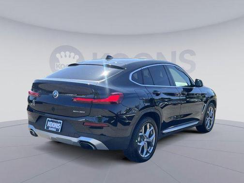 2022 BMW X4 xDrive30i