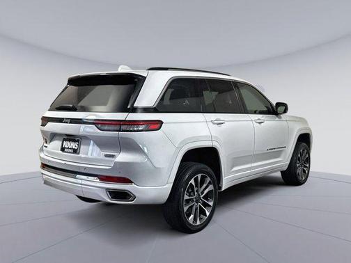 2023 Jeep Grand Cherokee Overland