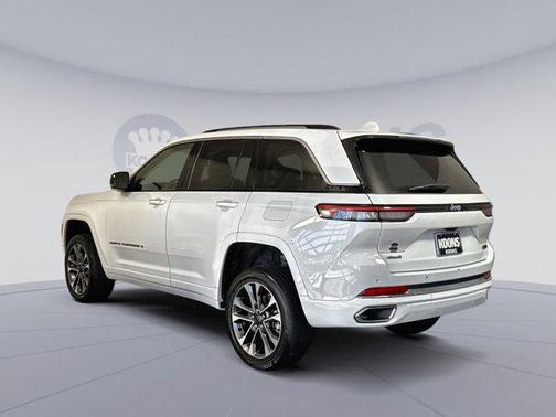 2023 Jeep Grand Cherokee Overland