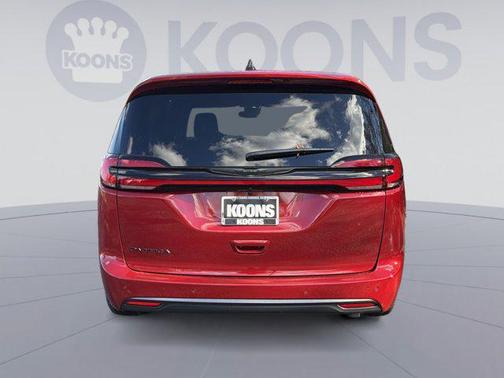 2026 Chrysler Pacifica L