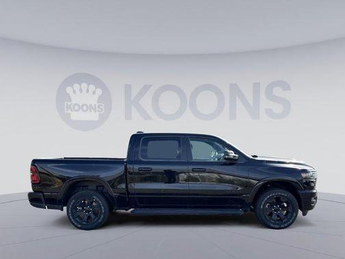 Diamond Black Crystal Pearlcoat 2026 RAM 1500 Big Horn/Lone Star