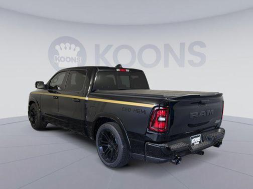 Diamond Black Crystal Pearlcoat 2026 RAM 1500 Big Horn/Lone Star