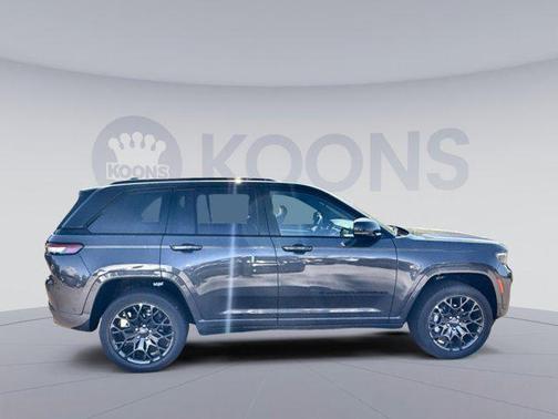 2025 Jeep Grand Cherokee Summit