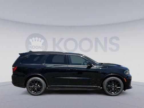 DB Black Clearcoat 2026 Dodge Durango GT Premium HEMI V8 AWD