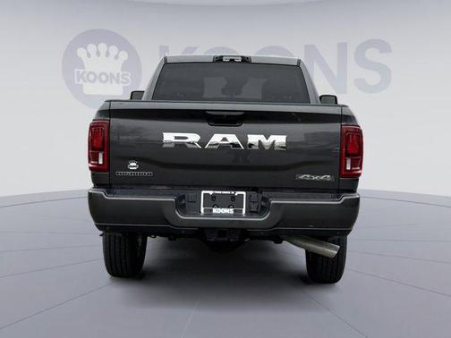 2025 RAM 2500 Big Horn Crew Cab 4x4 6'4' Box