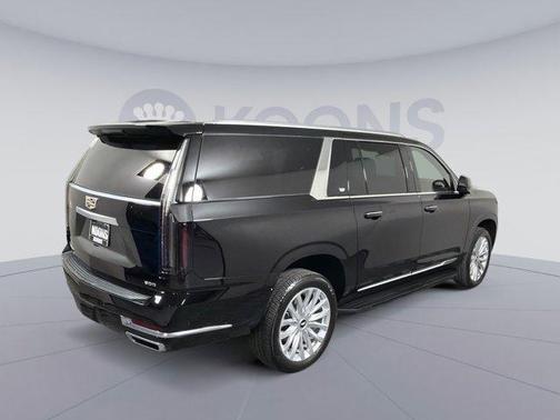 2025 Cadillac Escalade ESV Luxury