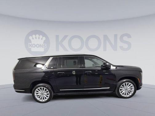 2025 Cadillac Escalade ESV Luxury