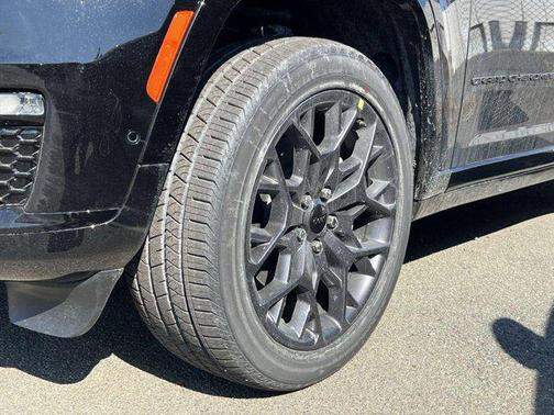 2025 Jeep Grand Cherokee L Summit Reserve