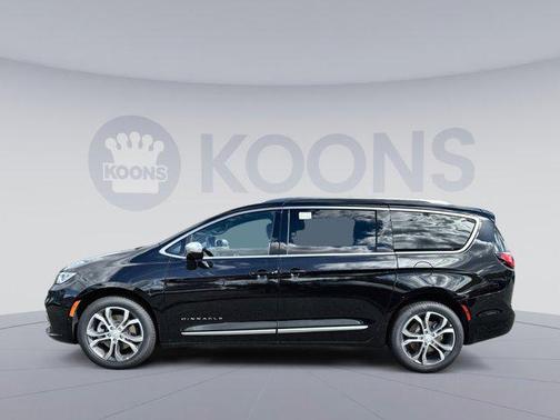 2026 Chrysler Pacifica L