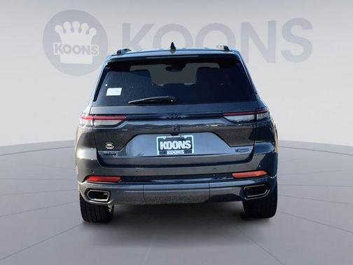 2025 Jeep Grand Cherokee Summit