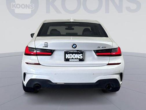 2022 BMW 330 xDrive