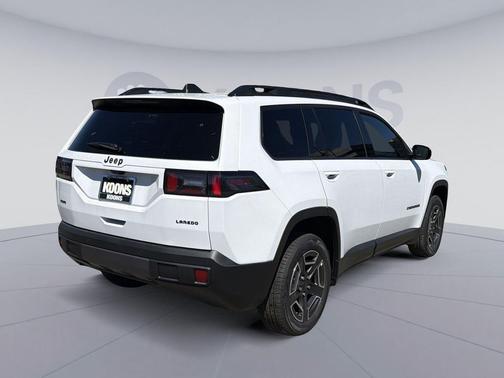 Bright White Clearcoat 2026 Jeep Cherokee Laredo 4x4