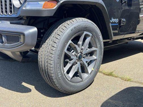 2025 Jeep Wrangler 4xe Sport S