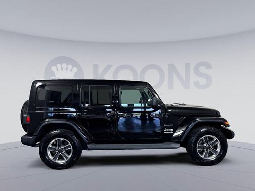 Black Clearcoat 2020 Jeep Wrangler Unlimited Sahara