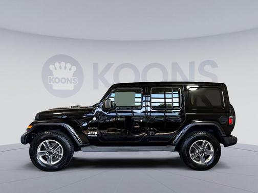 Black Clearcoat 2020 Jeep Wrangler Unlimited Sahara