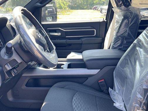 2025 RAM 2500 Lone Star Crew Cab 4x4 6'4' Box