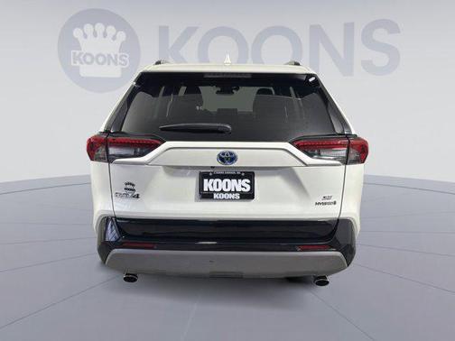 2022 Toyota RAV4 Hybrid SE