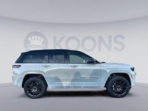 2025 Jeep Grand Cherokee Summit