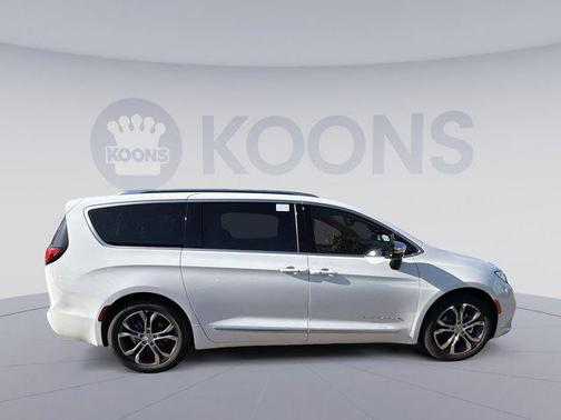 2026 Chrysler Pacifica L