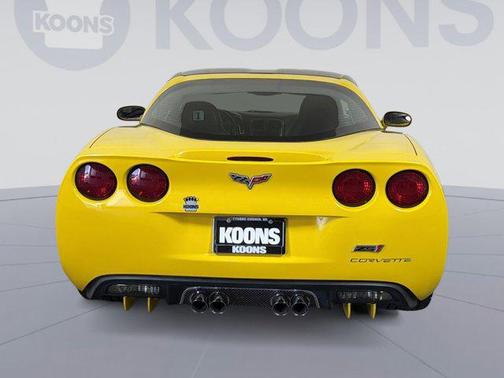 Velocity Yellow Tintcoat 2006 Chevrolet Corvette Base