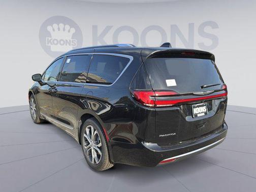 2026 Chrysler Pacifica L