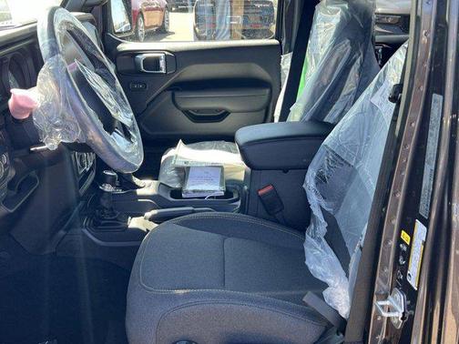 2025 Jeep Wrangler 4xe Sport S