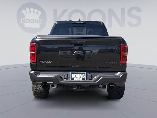 Diamond Black Crystal Pearlcoat 2026 RAM 1500 RHO Crew Cab 4x4 5'7' Box