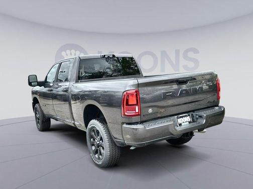 2025 RAM 2500 Big Horn Crew Cab 4x4 6'4' Box
