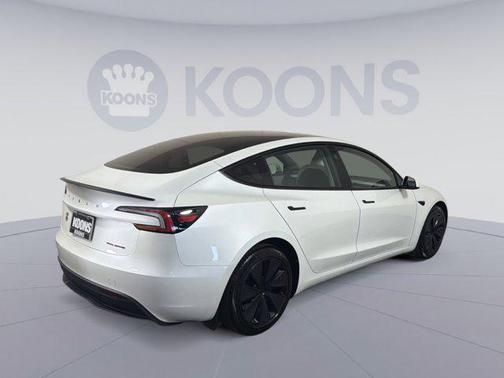 2025 Tesla Model 3 Long Range