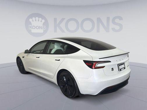 2025 Tesla Model 3 Long Range