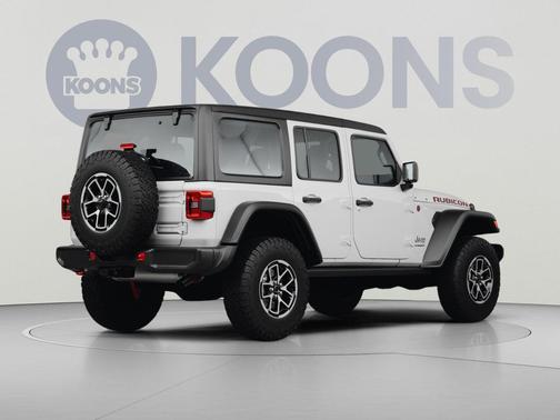Bright White Clearcoat 2027 Jeep Wrangler Rubicon