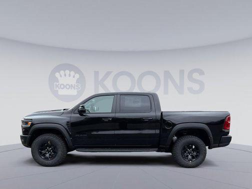 Diamond Black Crystal Pearlcoat 2026 RAM 1500 RHO Crew Cab 4x4 5'7' Box