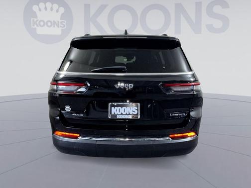Diamond Black Crystal Pearlcoat 2023 Jeep Grand Cherokee L Limited