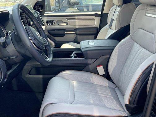 2025 RAM 1500 ST