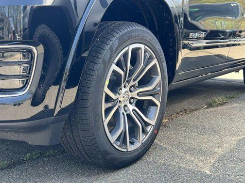 2025 RAM 1500 ST