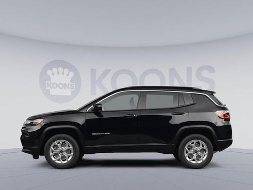 Diamond Black Crystal Pearlcoat 2026 Jeep Compass Sport