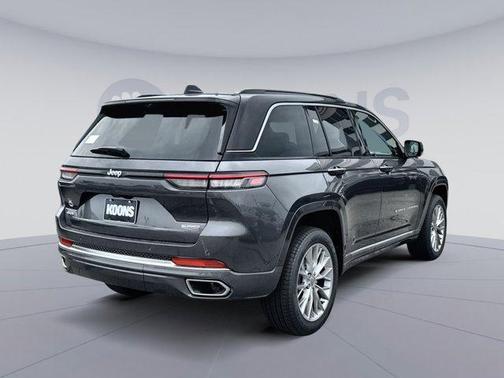 2025 Jeep Grand Cherokee Summit