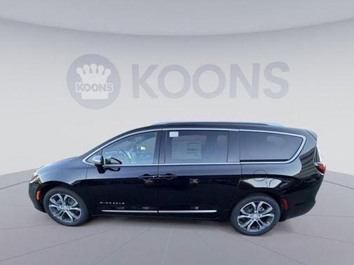 2026 Chrysler Pacifica L