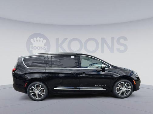 2026 Chrysler Pacifica L