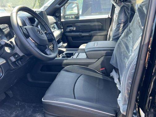 2025 RAM 2500 Limited Crew Cab 4x4 6'4' Box