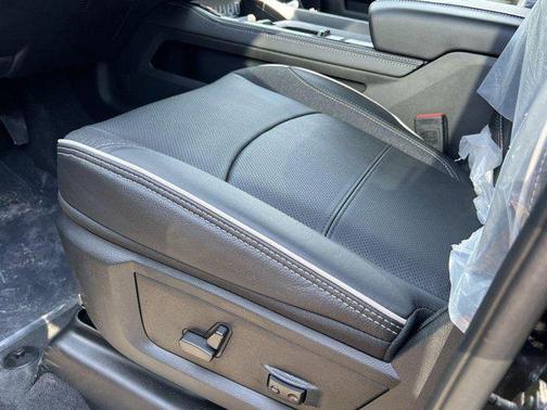 2025 RAM 2500 Limited Crew Cab 4x4 6'4' Box