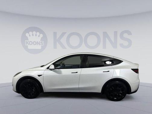 2023 Tesla Model Y Long Range Dual Motor All-Wheel Drive
