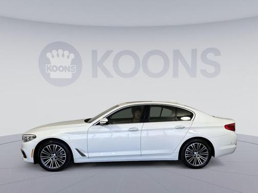 Alpine White 2018 BMW 530 xDrive