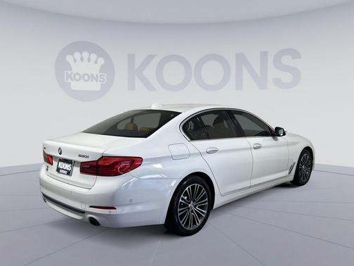 Alpine White 2018 BMW 530 xDrive