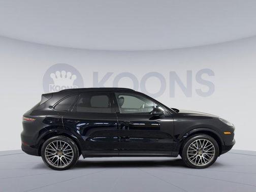 2023 Porsche Cayenne Platinum Edition