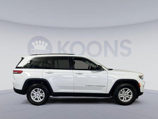 2023 Jeep Grand Cherokee Laredo