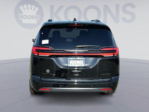 2026 Chrysler Pacifica Limited