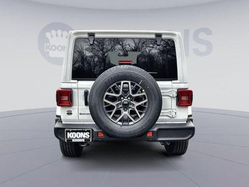 2026 Jeep Wrangler 4-Door Sahara 4x4