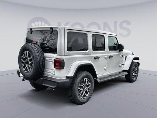 2026 Jeep Wrangler 4-Door Sahara 4x4