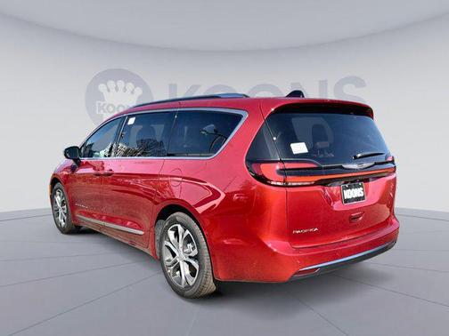 2026 Chrysler Pacifica L
